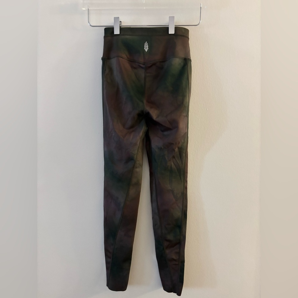 FP Movement by Free People Camouflage Leggings Size XS - Picture 3 of 5
